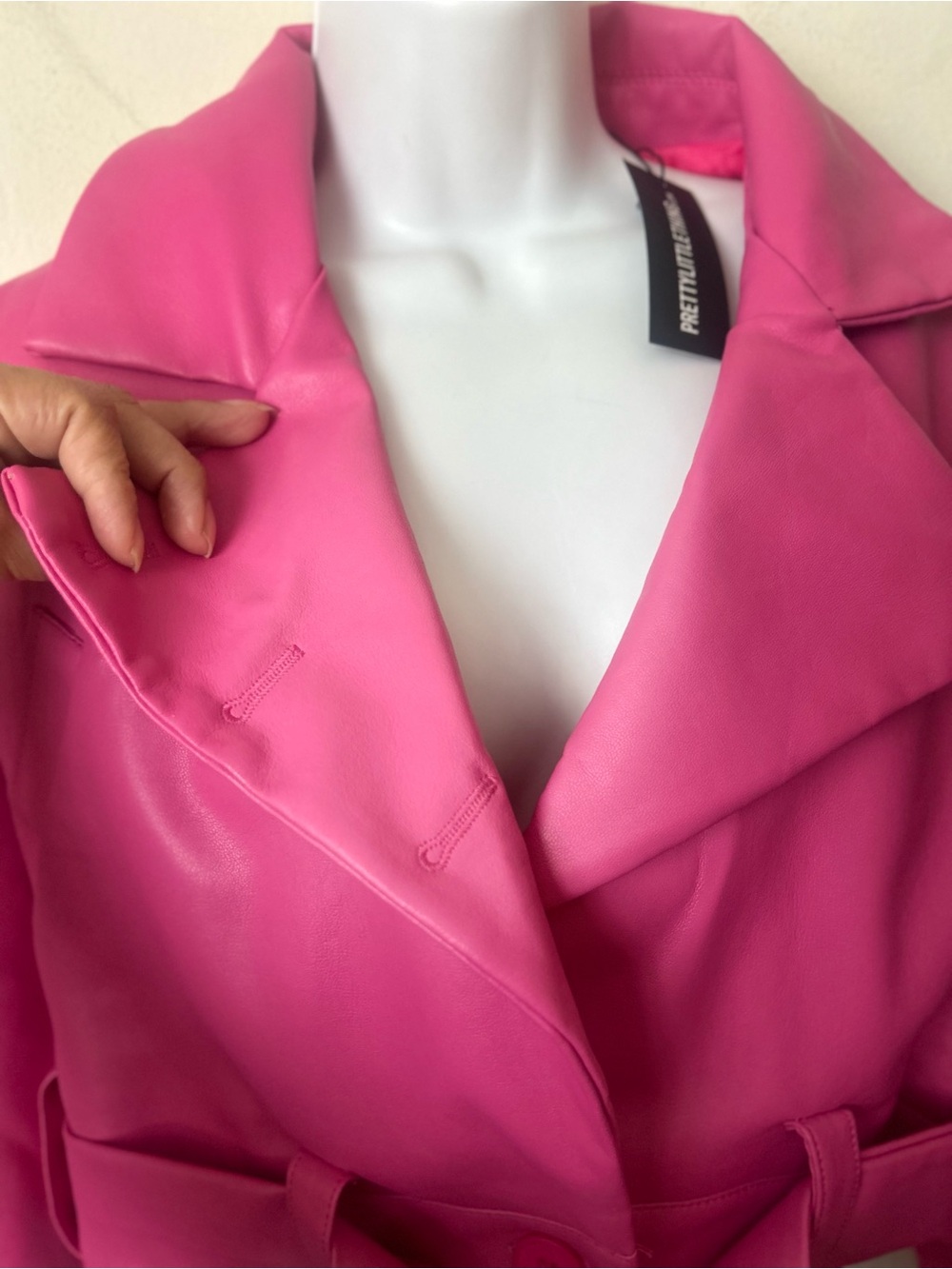 PRETTYLITTLETHING Vibrant Hot Pink Cropped Faux Leather Jacket Sz 6 - Picture 2 of 8